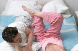 为什么男人的屌要弄女人屄？看黄色视频能找到答案吗？