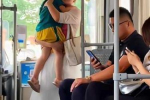 在公交车上被揉到尿失禁，这是为什么-如何-怎样做到的？