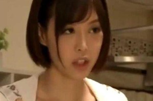 她在丈夫面前被玩耍 HD，这是为何？