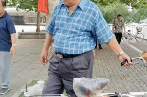 Chinese胖老头 Gay 日本，是一个怎样的组合？他们在日本会有怎样的故事？
