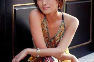 为什么有些女人会被称为超骚逼？如何判断一个女人是否属于这种类型？遇到超骚逼的女人该怎么办？
