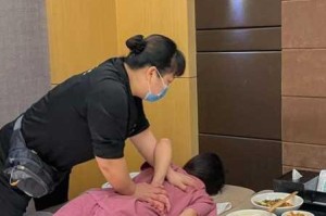如何通过按摩电影缓解工作压力？