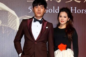 露乳门事件女主角现状如何？为何会发生露乳门事件？如何看待露乳门事件？