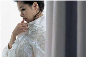 为什么日本丰满少妇裸体图片在网上如此受欢迎？