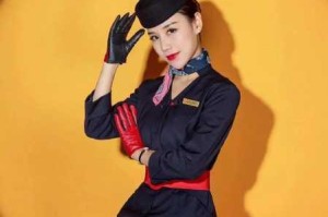 久久制服为什么这么受欢迎？如何选择适合自己的久久制服？