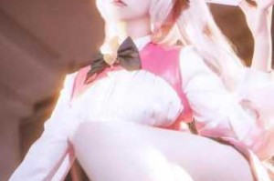 为什么兔女郎裸体开腿打扑克会引人不适？